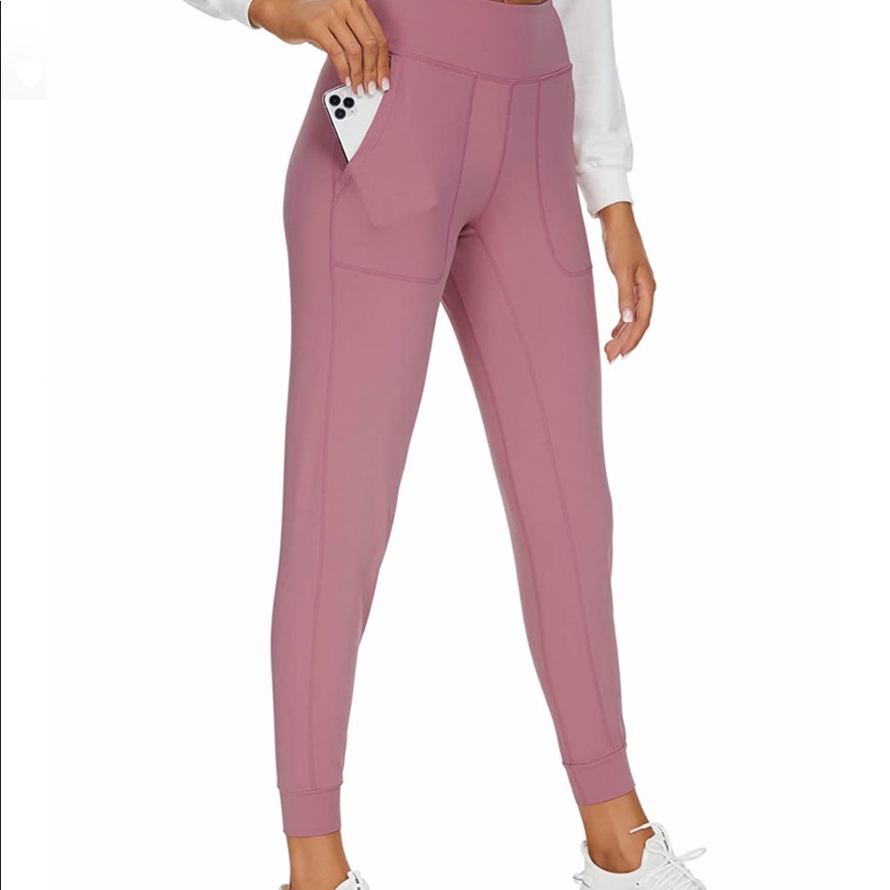 Mauve joggers